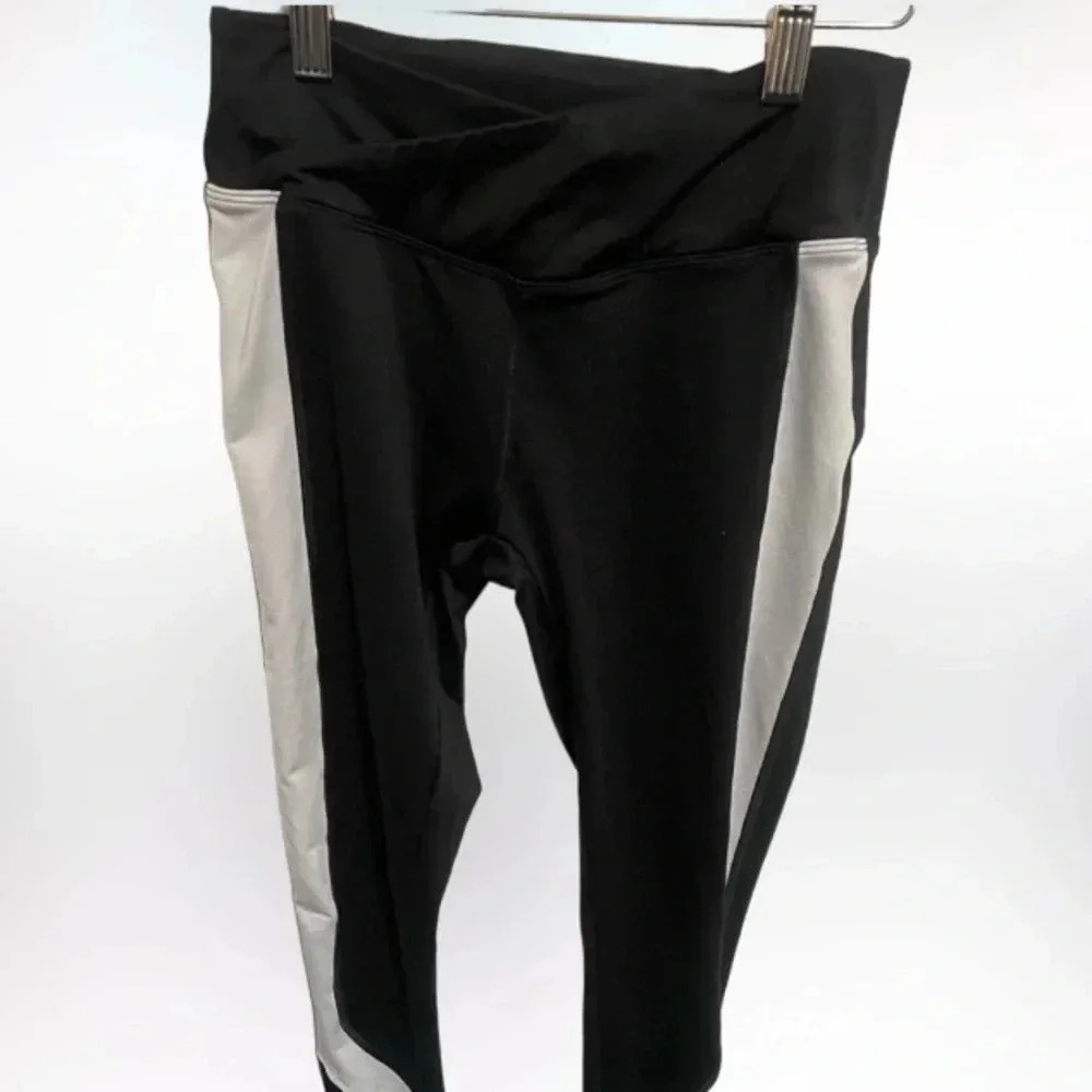 Pink Victoria’s Secret cozy leggings size XS